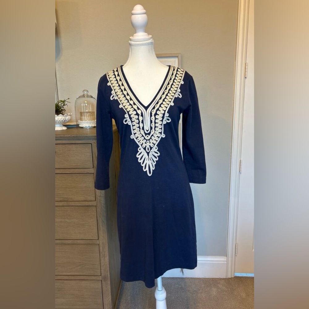 Lilly Pulitzer Blue and White Sheath Dress with V-Neck 3/4 Sleeves